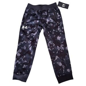 Under Armour Boys' Black Camo Athletic Joggers size 4 NWT MSRP $44